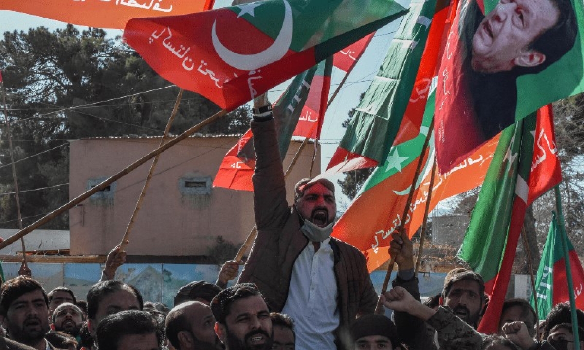 Polarisation at the Polls: Pakistan's Fragmented Election Outcome
